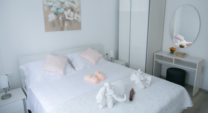 Apartments Navi - Apartment 1 (2+2) Bedroom with ber for two, third image